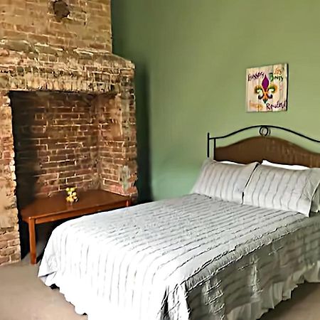 Historic Viavant Cottage - Jazz Fest/Fairgrounds 뉴올리언스 외부 사진