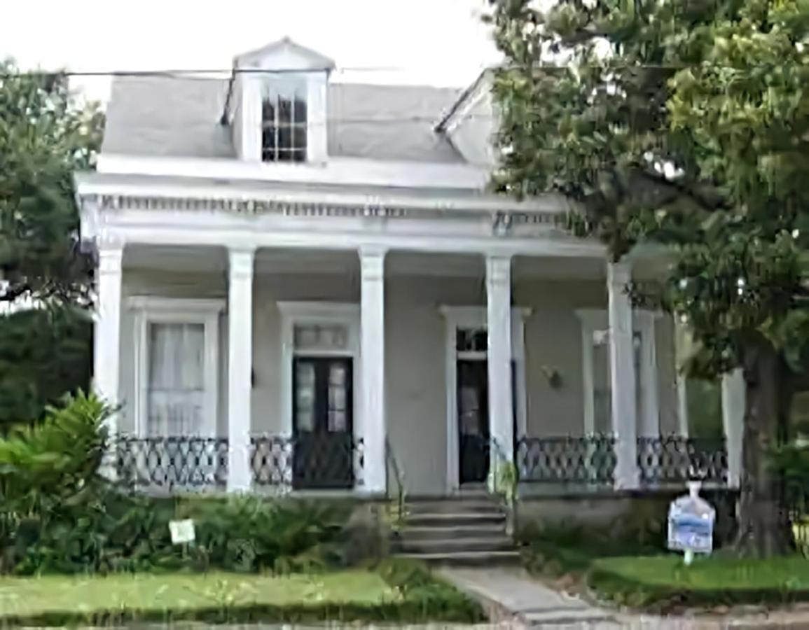 Historic Viavant Cottage - Jazz Fest/Fairgrounds 뉴올리언스 외부 사진